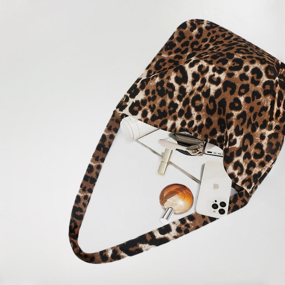 Leopard Print Leisure Tote Bag