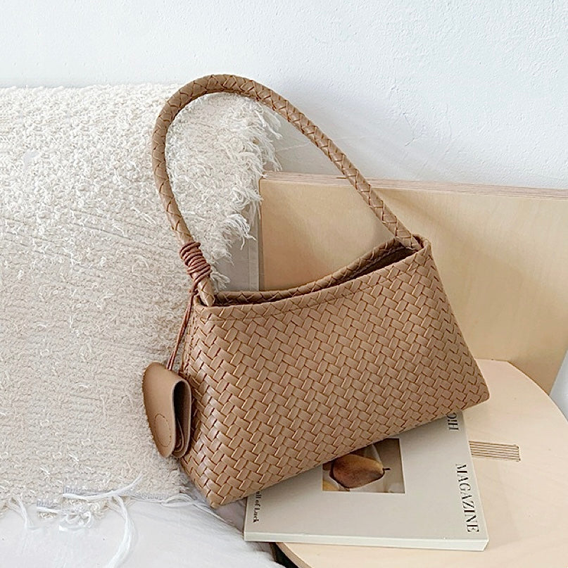 Woven Leather Bag With Glasses Holder