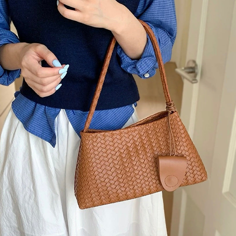 Woven Leather Bag With Glasses Holder