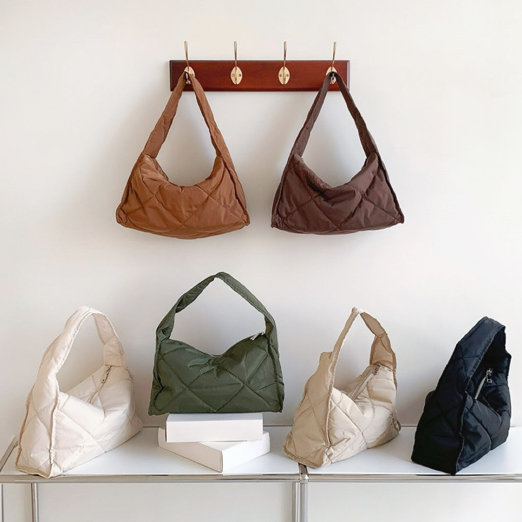 Trapeztasche mit Rautensteppung