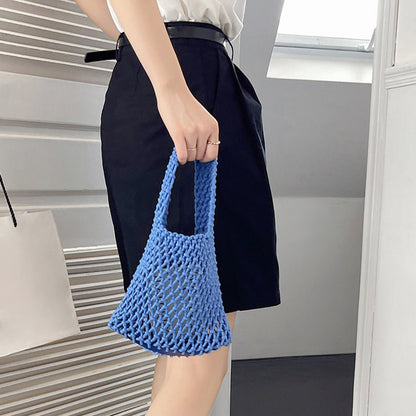 Piccola borsa multicolore all'uncinetto