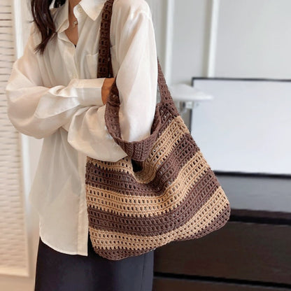 Häkeltasche mit breiten Streifen
