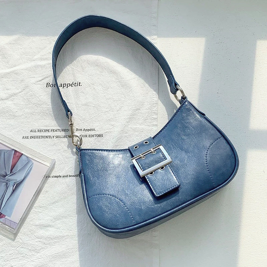 Borsa a tracolla Hobo in pelle con fibbia 