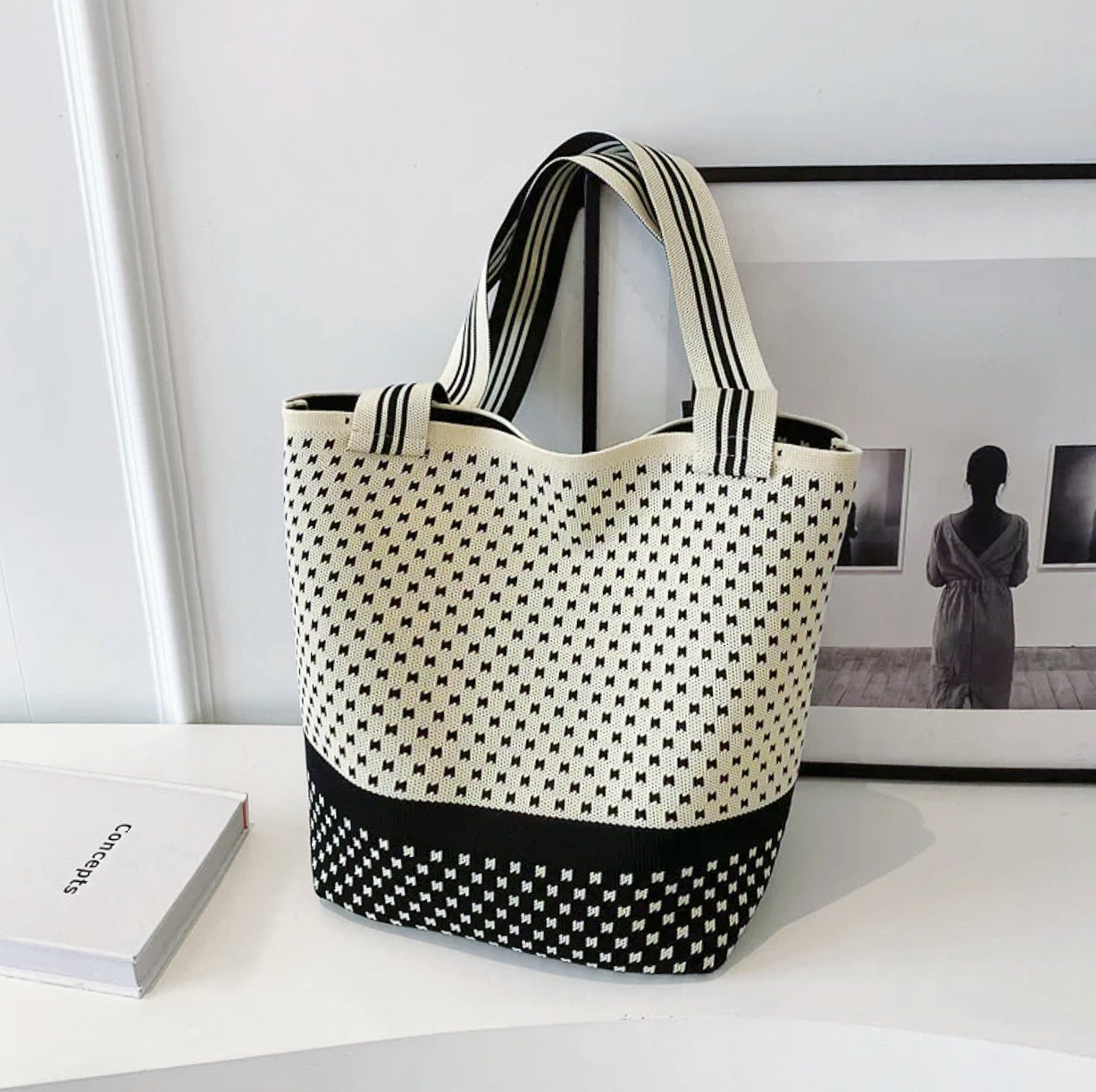 Beuteltasche mit künstlerischem Muster